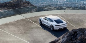 Porsche Mission E von oben Porsche Mission E von oben