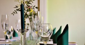 Unvergessliche Feste feiern – wie werde ich zum perfekten Gastgeber?